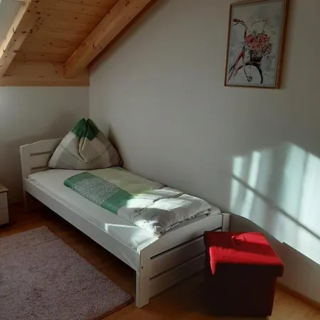 Christine * Altaussee