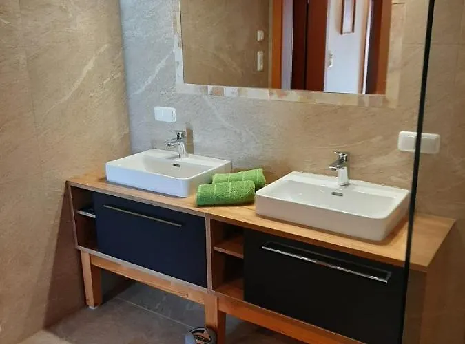 Christine * Altaussee